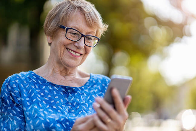 Qualification That Needed Medicare-free Phone For Seniors